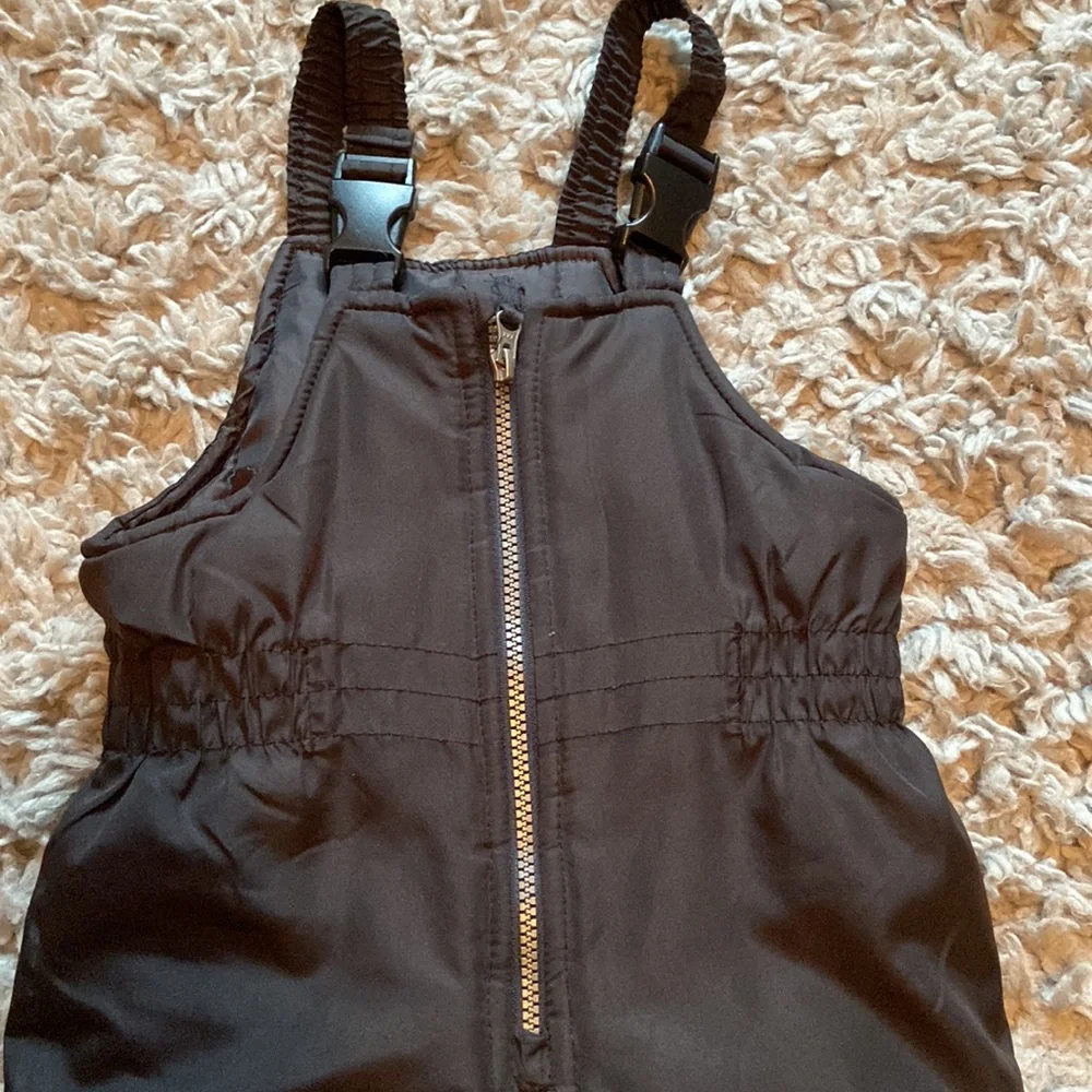 Carter’s Snow Bib- Toddler 2T - Picture 3 of 6